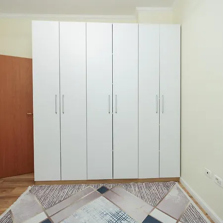 Izzy Appartamento Tirana